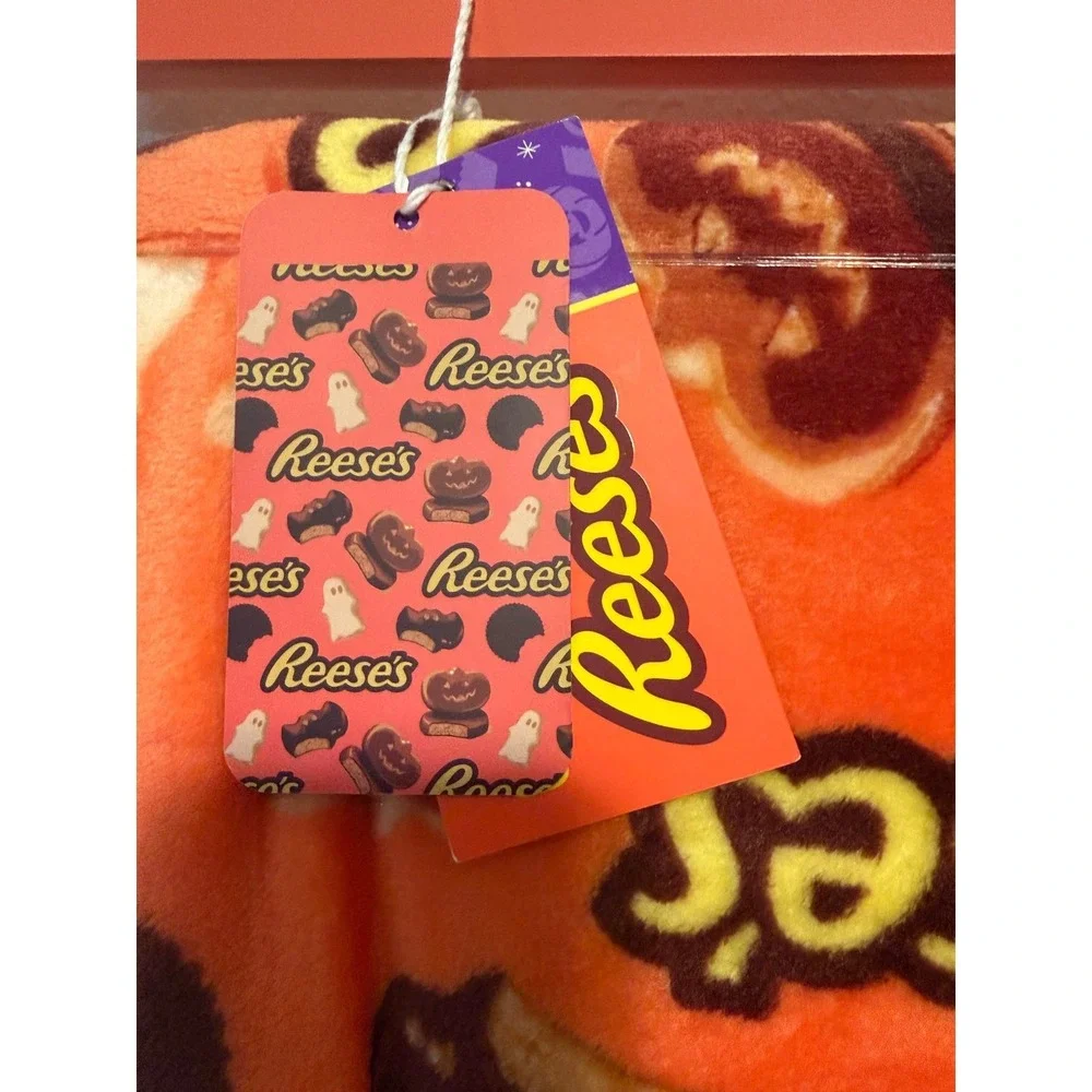 Reese's Halloween Oversized Plush Throw Blanket Orange Ghost Pumpkin 60x70 NEW